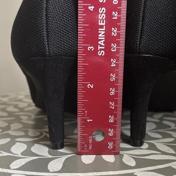 MIA Black Classic Heels with Textured Fabric - Picture 12 of 12